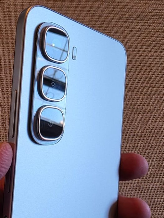Infinix Hot 60i: Unboxing and Features Review