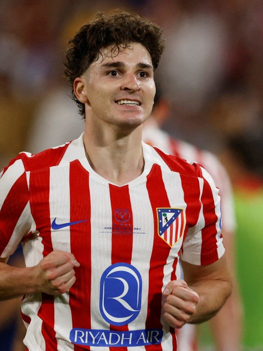 Atlético de Madrid anuncia denuncia contra Barcelona por el caso Julián Álvarez