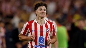 Atlético de Madrid anuncia denuncia contra Barcelona por el caso Julián Álvarez